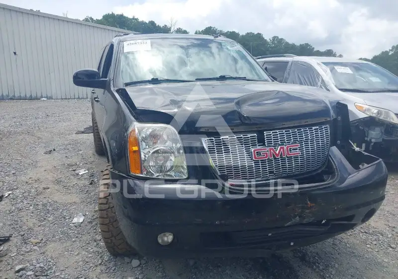 2011 GMC YUKON фото