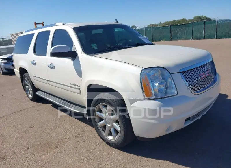 2011 GMC YUKON фото