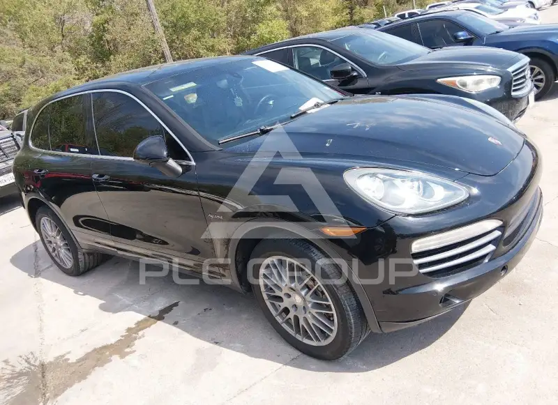 2011 Porsche CAYENNE photo