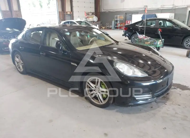 2011 Porsche Panamera photo