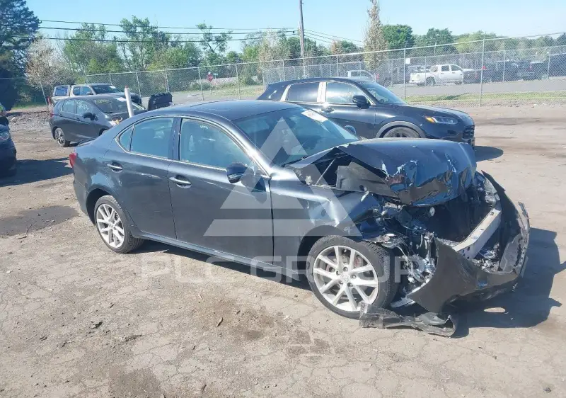 2011 Lexus IS250 фото