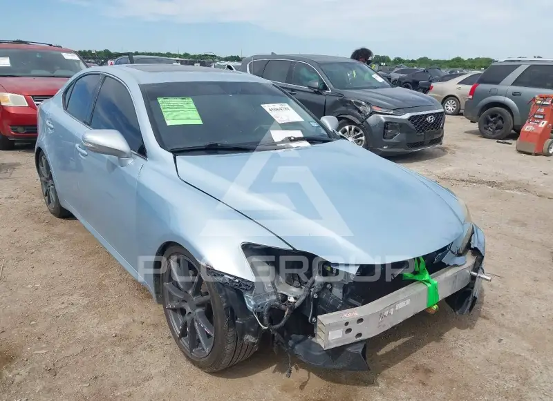 2011 Lexus IS250 photo
