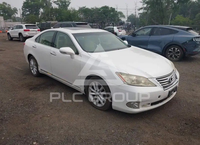 2011 Lexus ES350 photo