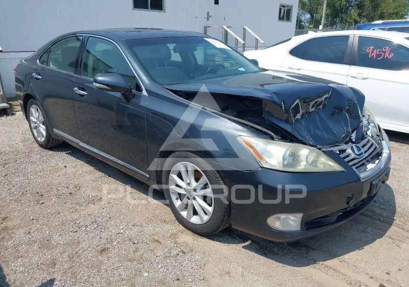 2011 Lexus ES350 photo