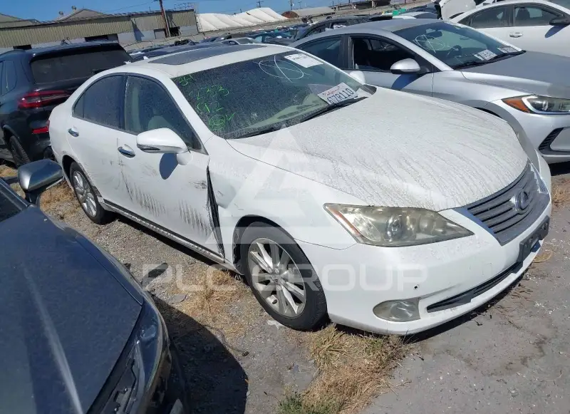 2011 Lexus ES350 photo
