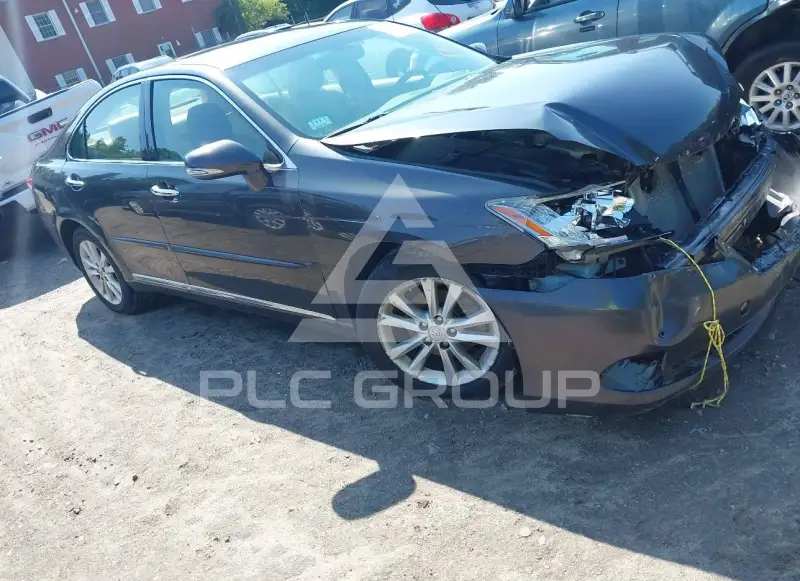 2011 Lexus ES350 photo