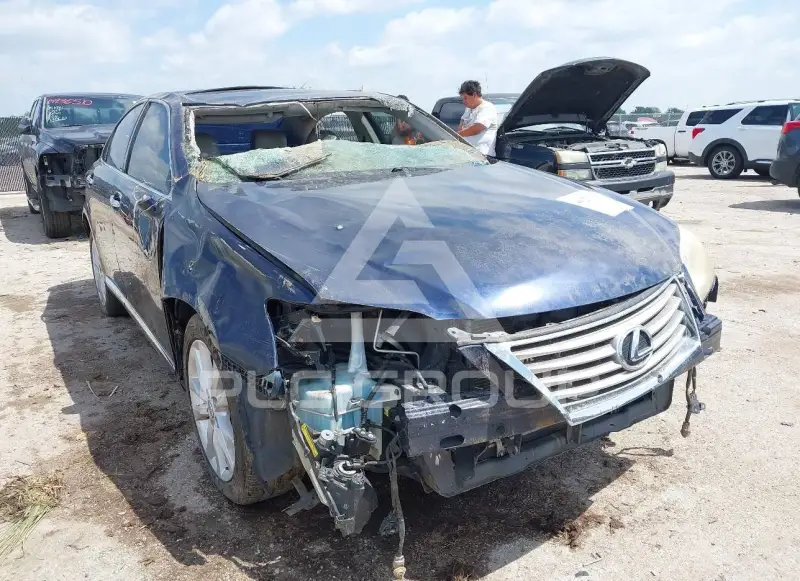 2011 Lexus ES350 фото