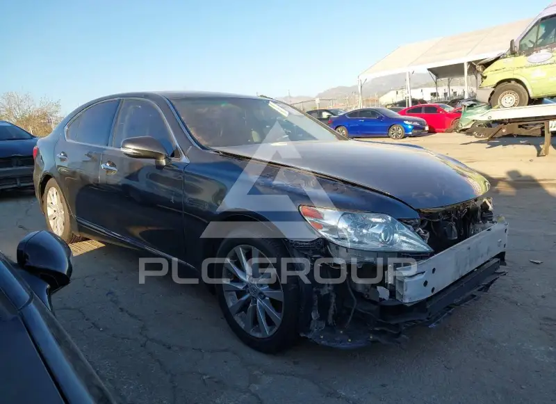 2011 Lexus LS460 photo