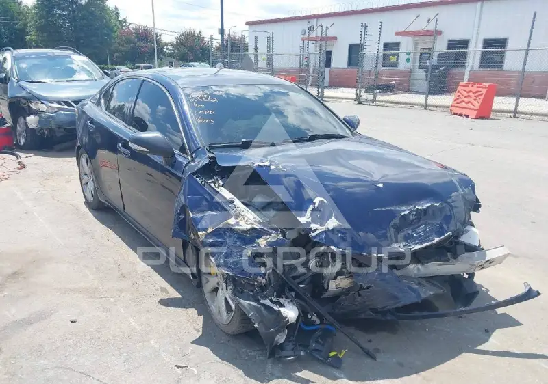2011 Lexus IS350 photo