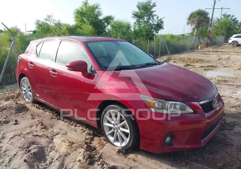 2011 Lexus CT200 photo