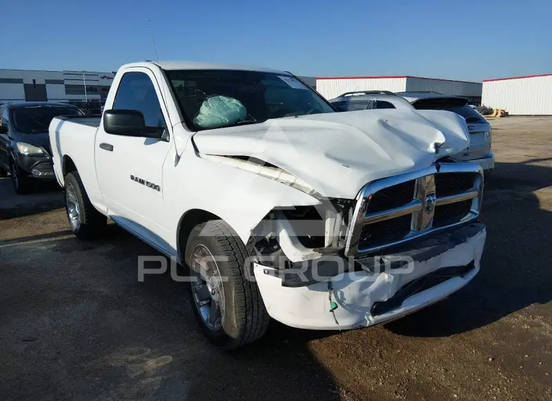 2011 RAM 1500 photo