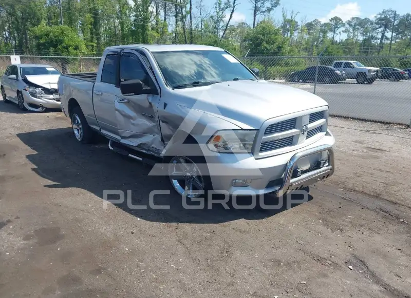 2011 RAM 1500 photo