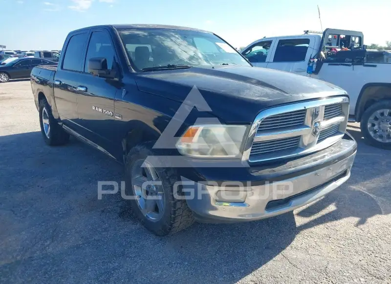 2011 RAM 1500 photo
