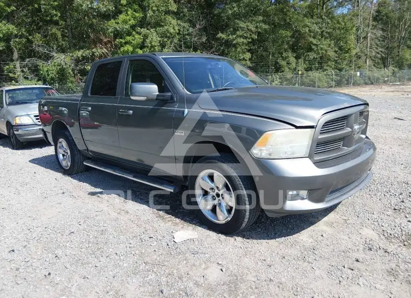 2011 RAM 1500 photo