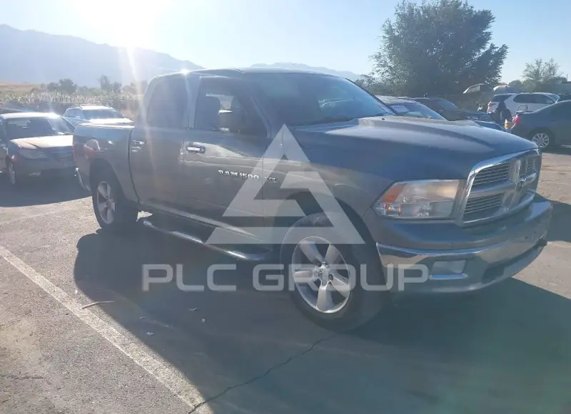 2011 RAM 1500 photo