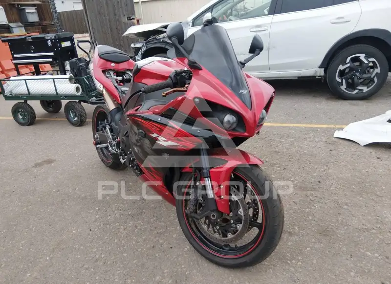 2011 Yamaha YZFR1 фото