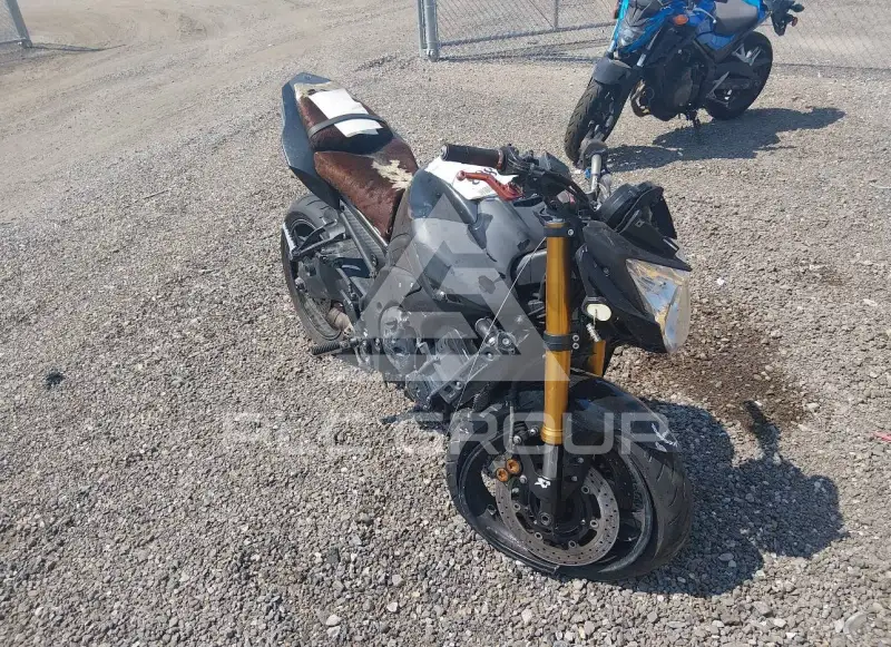 2011 Yamaha FZ8 photo