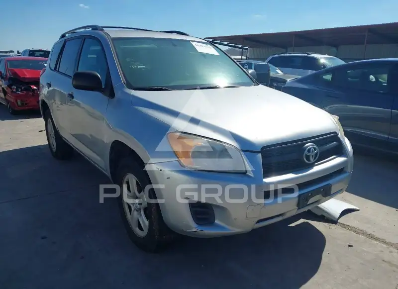 2011 Toyota RAV4 photo