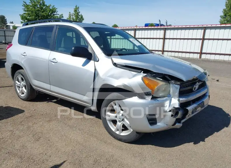 2011 Toyota RAV4 photo