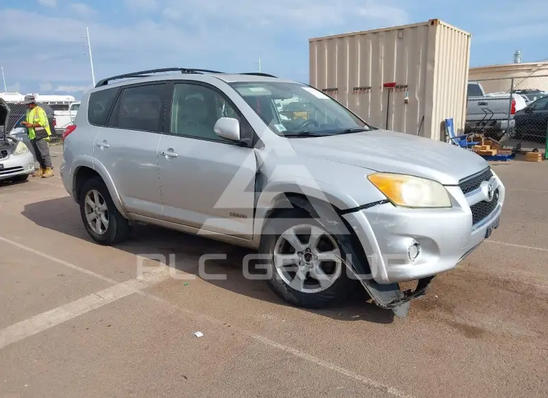 2011 Toyota RAV4 photo