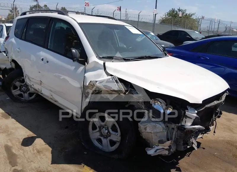 2011 Toyota RAV4 photo