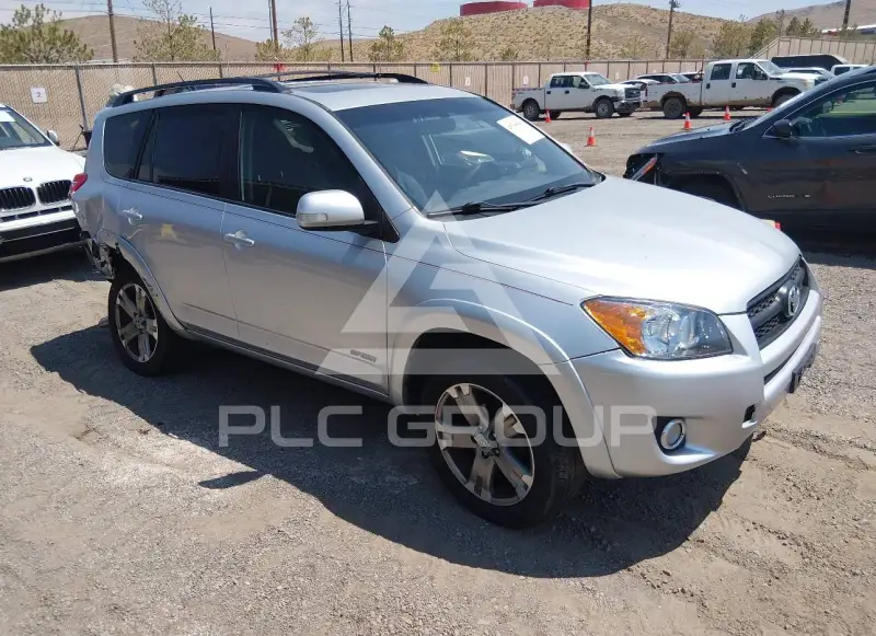 2011 Toyota RAV4 photo