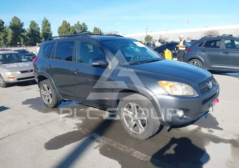 2011 Toyota RAV4 photo