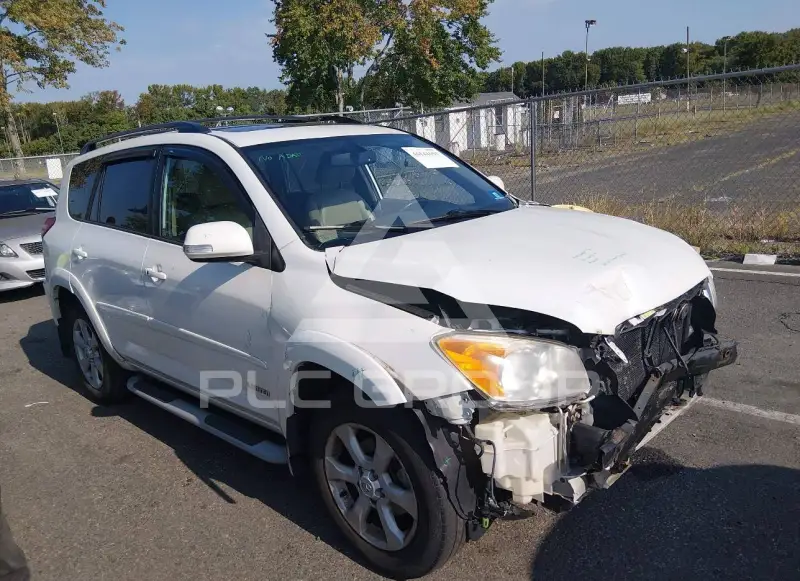 2011 Toyota RAV4 photo
