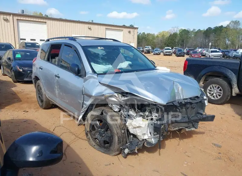 2011 Toyota RAV4 photo