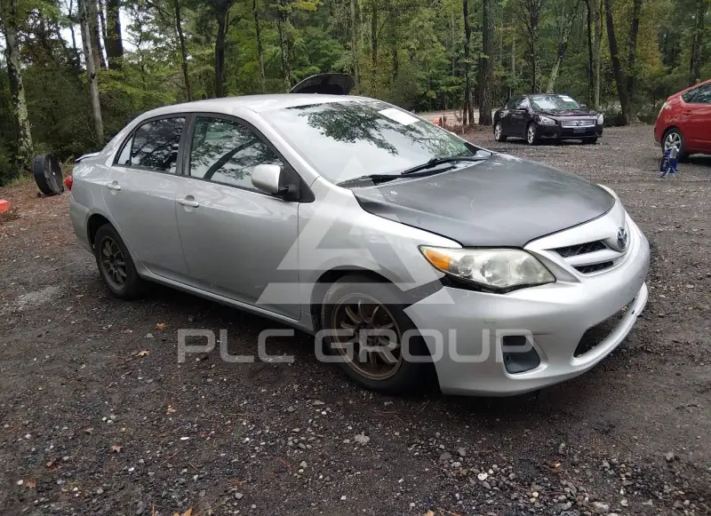 2011 Toyota COROLLA фото