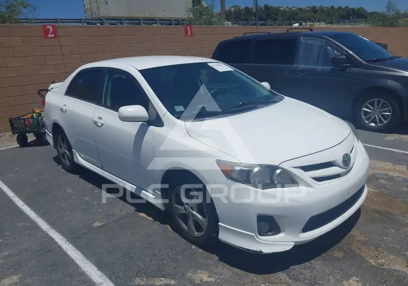 2011 Toyota COROLLA фото