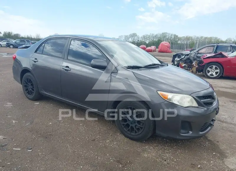 2011 Toyota COROLLA фото