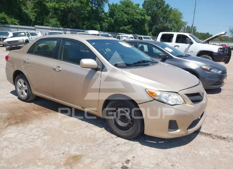2011 Toyota COROLLA фото