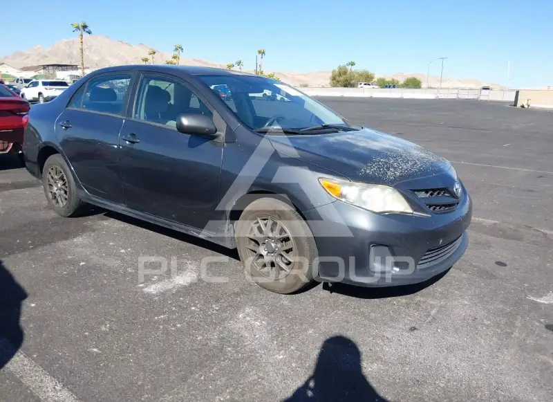 2011 Toyota COROLLA фото