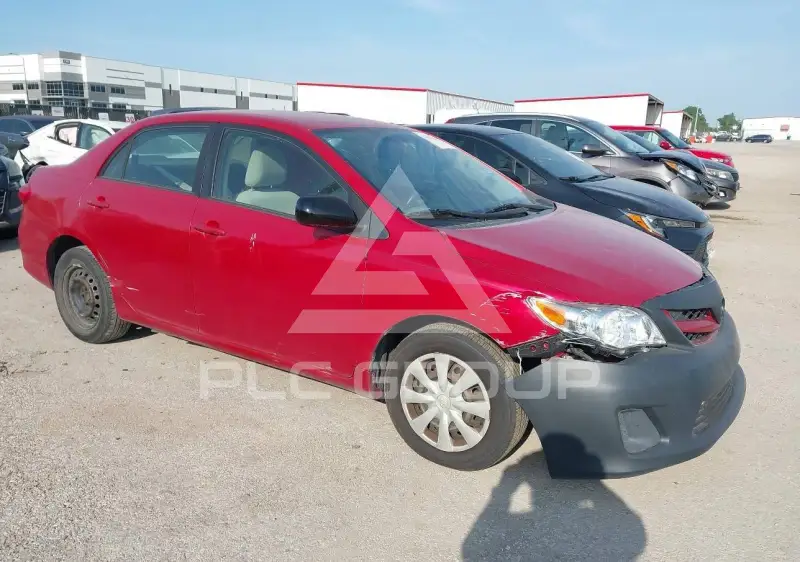 2011 Toyota COROLLA фото