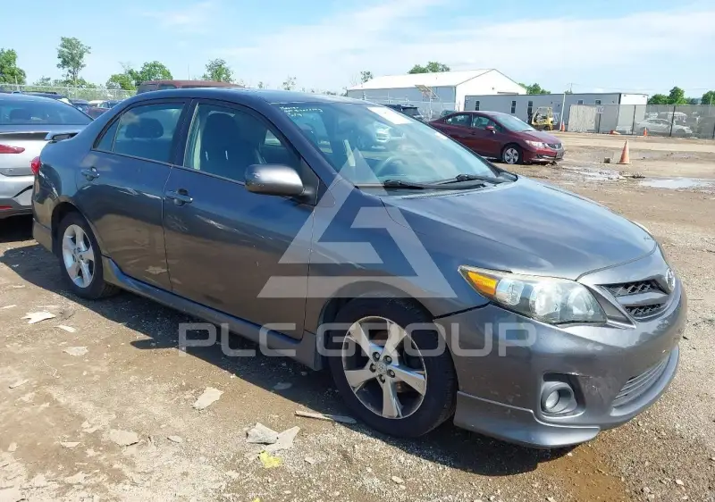 2011 Toyota COROLLA фото