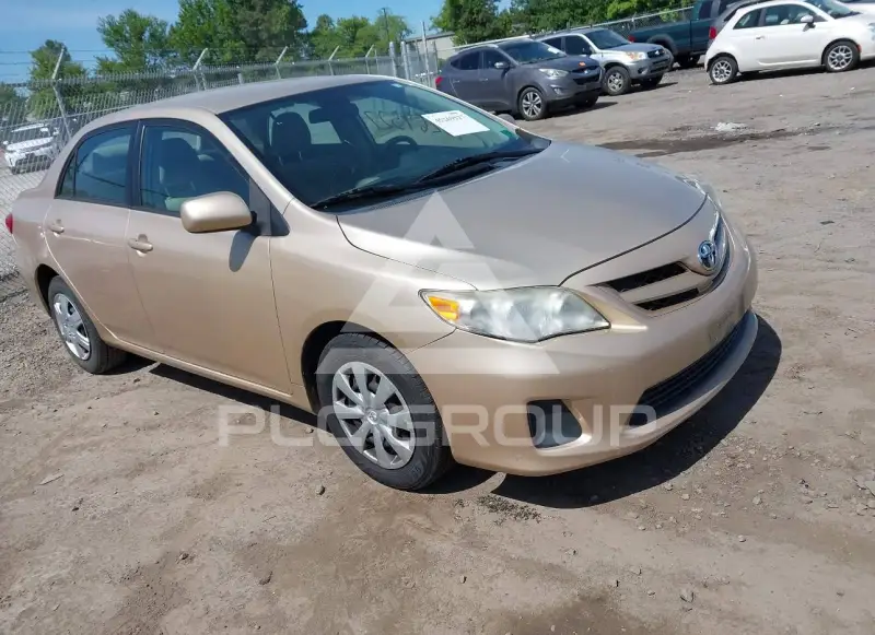2011 Toyota COROLLA фото