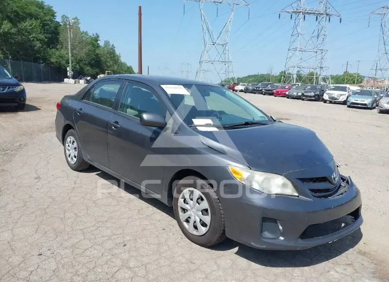 2011 Toyota COROLLA фото