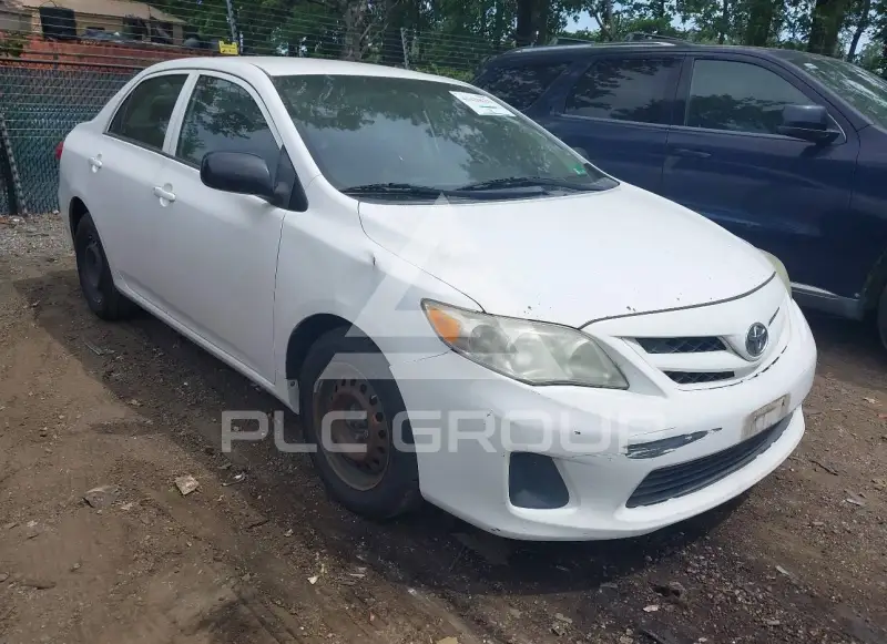 2011 Toyota COROLLA фото