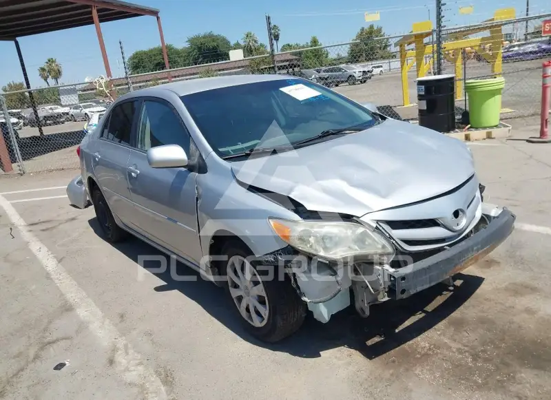 2011 Toyota COROLLA фото