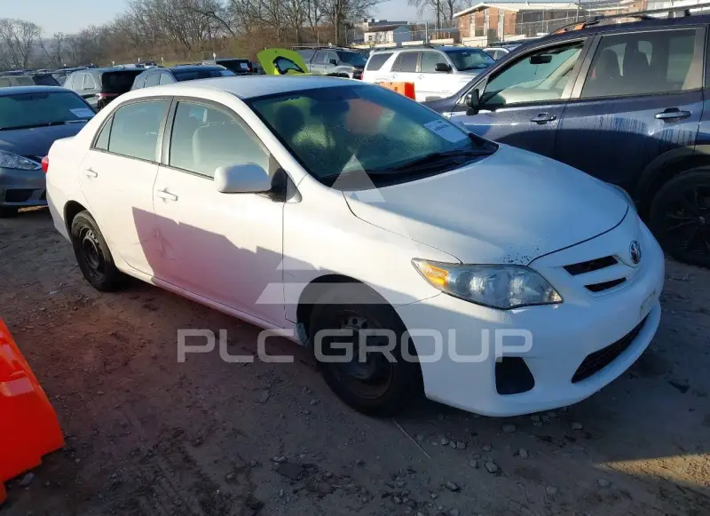2011 Toyota COROLLA фото