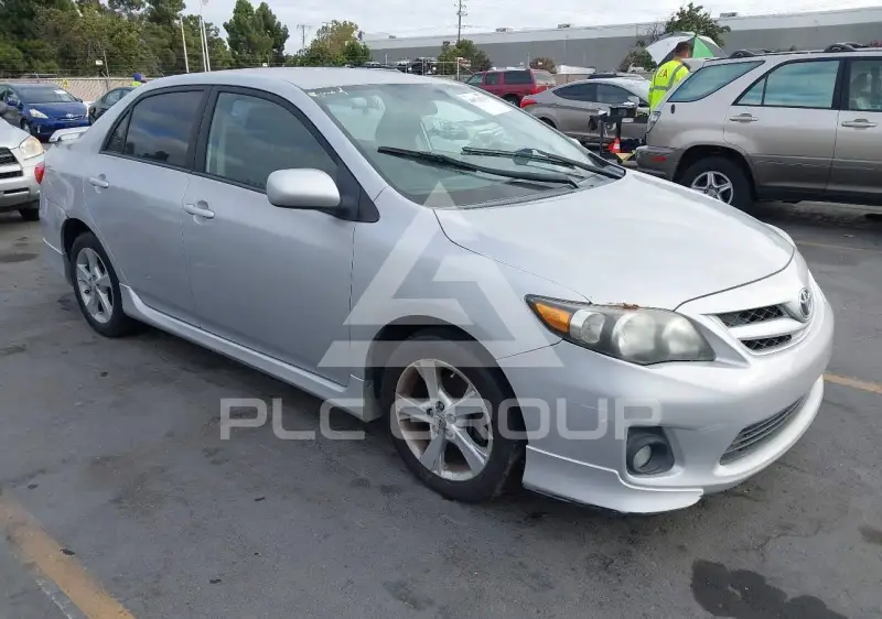 2011 Toyota COROLLA фото