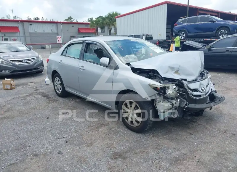 2011 Toyota COROLLA фото