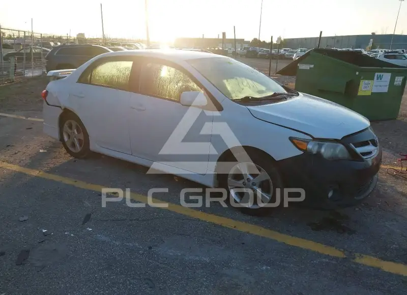 2011 Toyota COROLLA фото