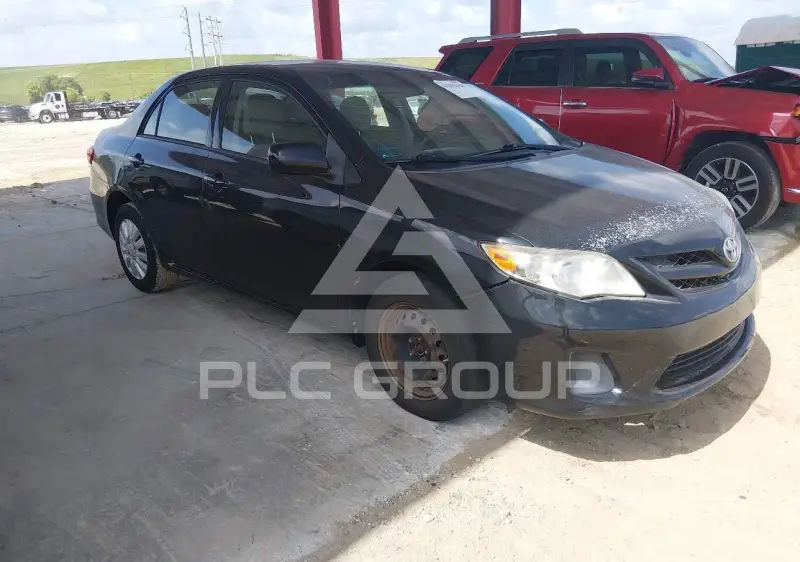 2011 Toyota COROLLA фото