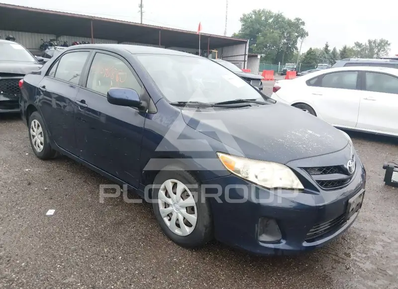 2011 Toyota COROLLA фото