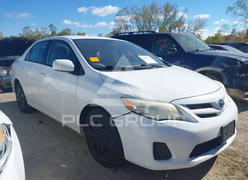 2011 Toyota COROLLA фото
