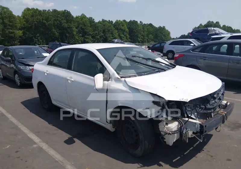 2011 Toyota COROLLA фото