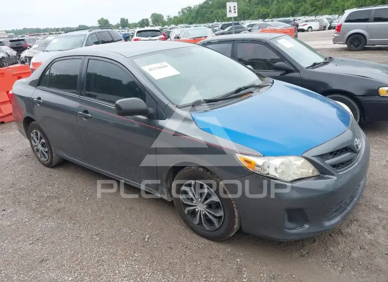 2011 Toyota COROLLA фото