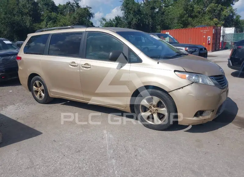 2011 Toyota SIENNA фото